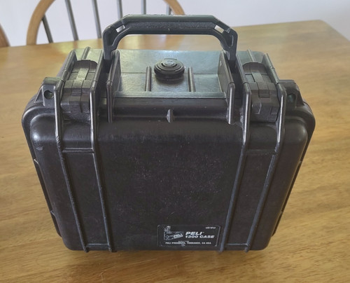 Peli case 1300 pelican - /,