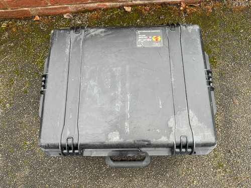 Pelican peli case - case,